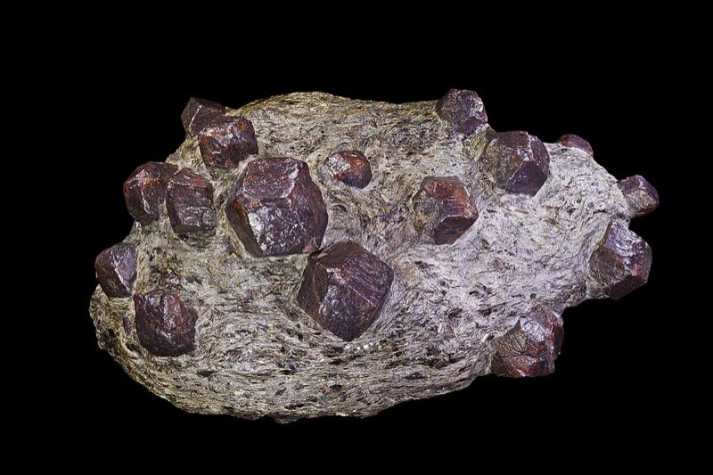 Almandine specimen