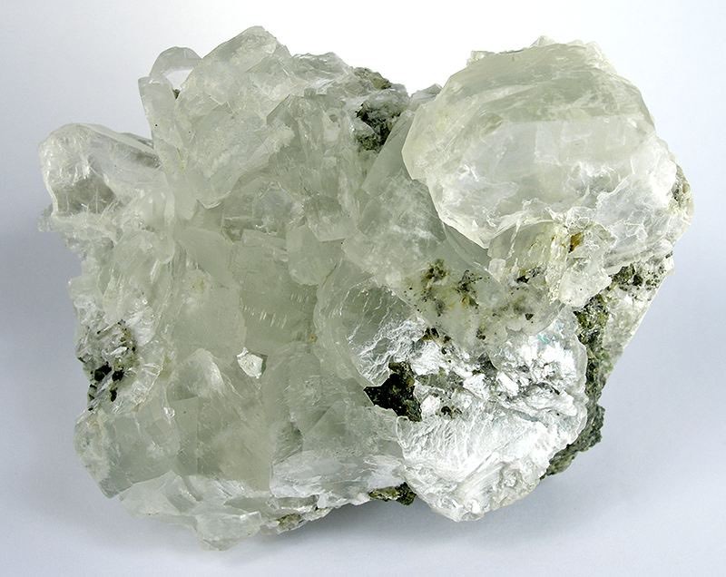 Brucite specimen