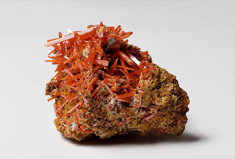 Crocoite specimen