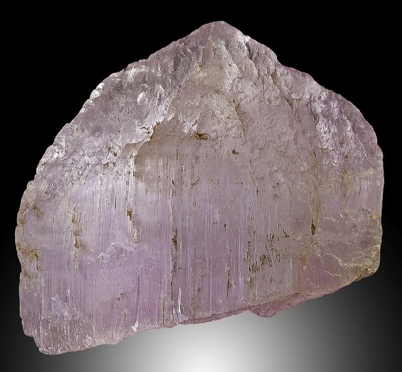 Kunzite specimen