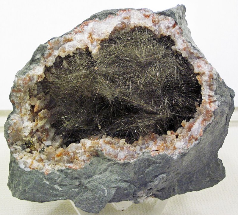 Millerite specimen