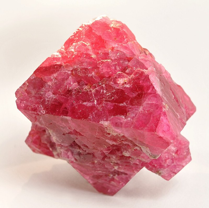 Spinel specimen