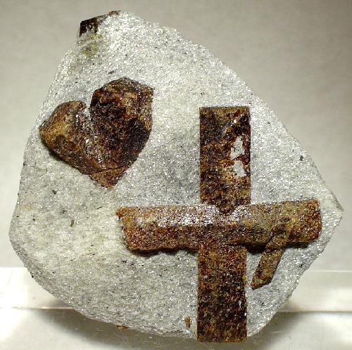 Staurolite specimen