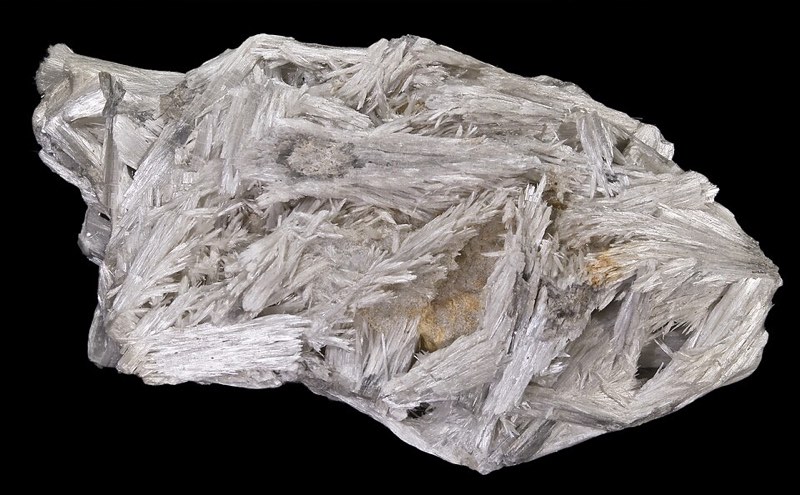 Tremolite specimen