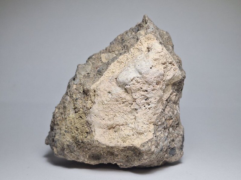 Tuff specimen
